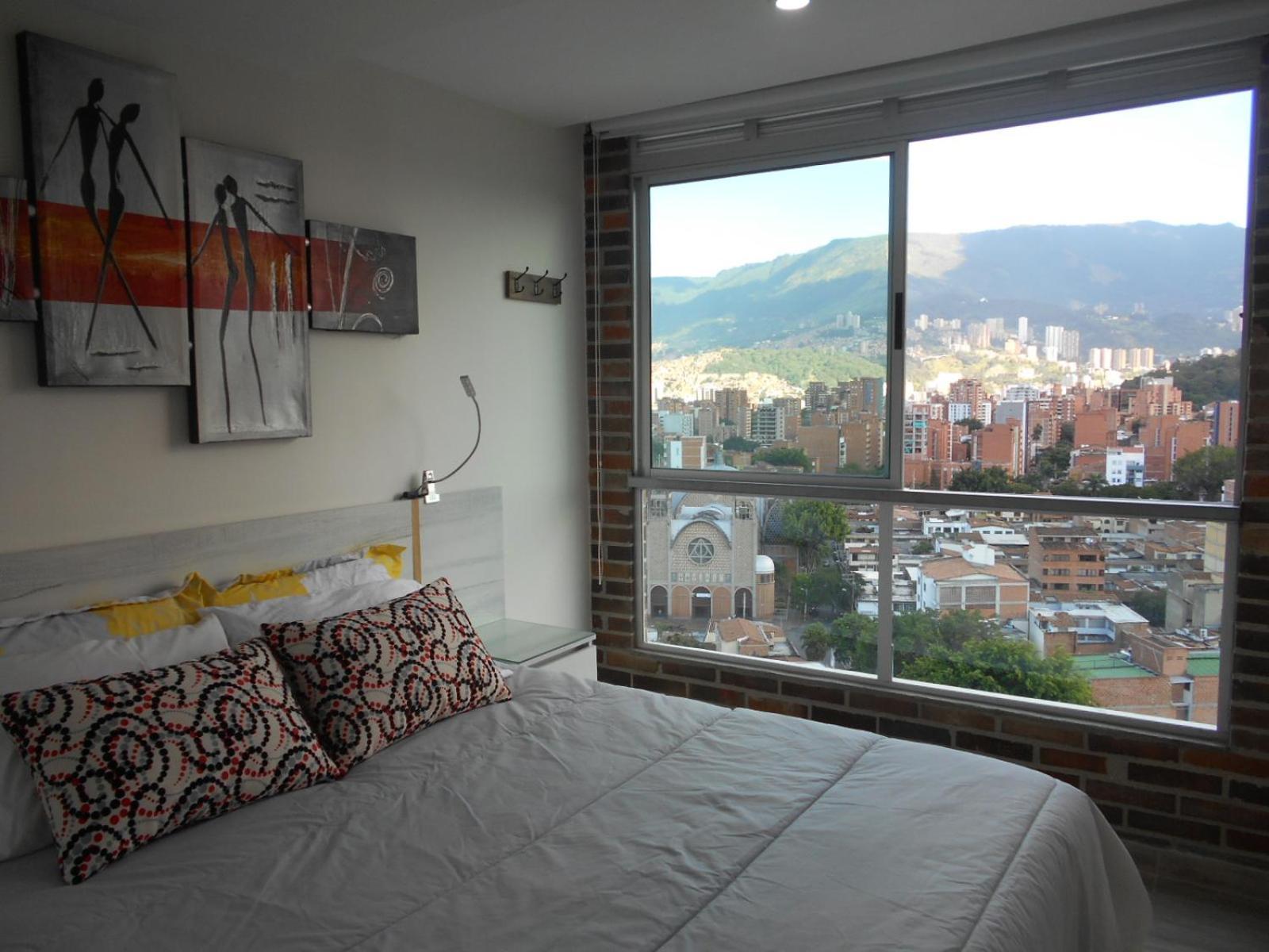 San Peter Suites Medellín Exterior foto