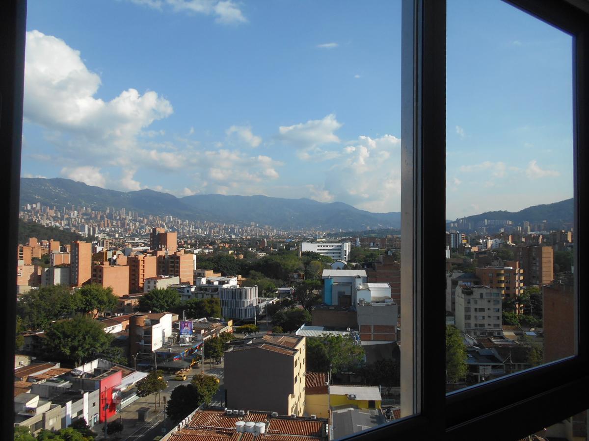 San Peter Suites Medellín Exterior foto